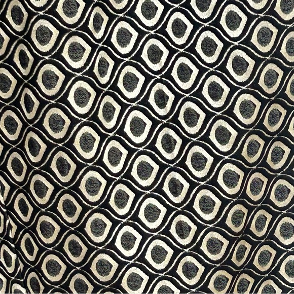 Anthropologie Women’s Slim Ankle Pants Black Gold Geometric Print Size Medium - Picture 3 of 8